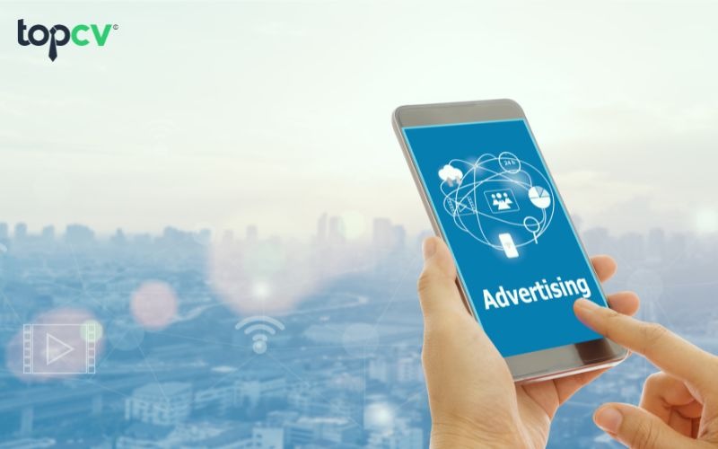 Chạy ads giúp doanh nghiệp tiếp cận được với đông đảo khách hàng hơn