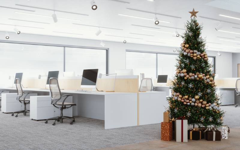 Nên lưu ý trang trí Noel phù hợp với khu vực văn phòng làm việc